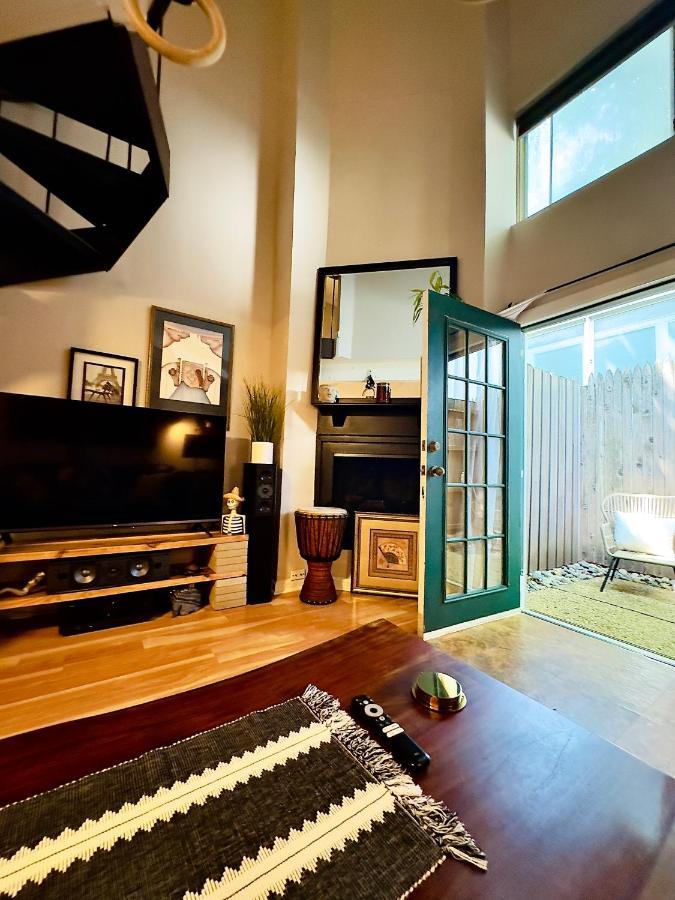 Hifi Sound & Comfort - Uptown Dallas / 2-Story Loft Екстериор снимка