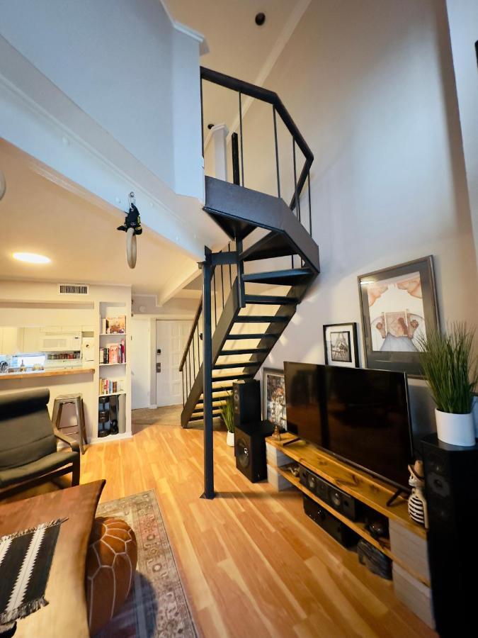 Hifi Sound & Comfort - Uptown Dallas / 2-Story Loft Екстериор снимка